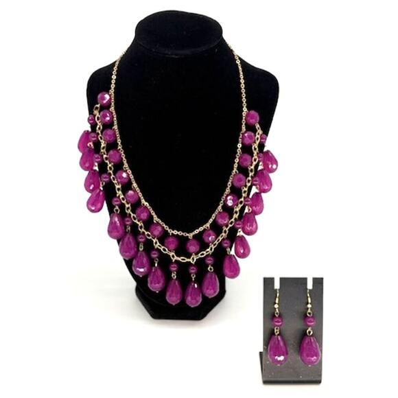 Costume Jewelry from Local Estate Sale – Necklace and Matching Earrings only $12 - Picture 2 of 6